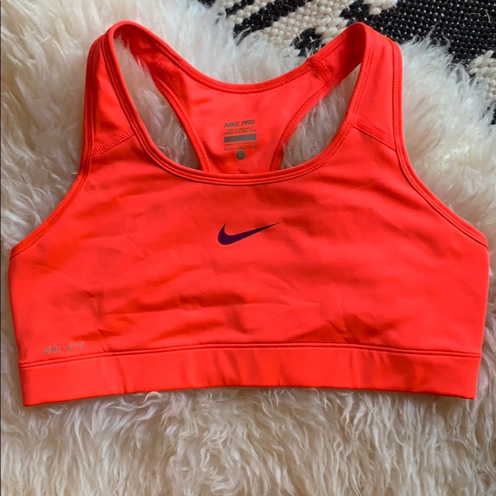 Nike dri-fit sports bra